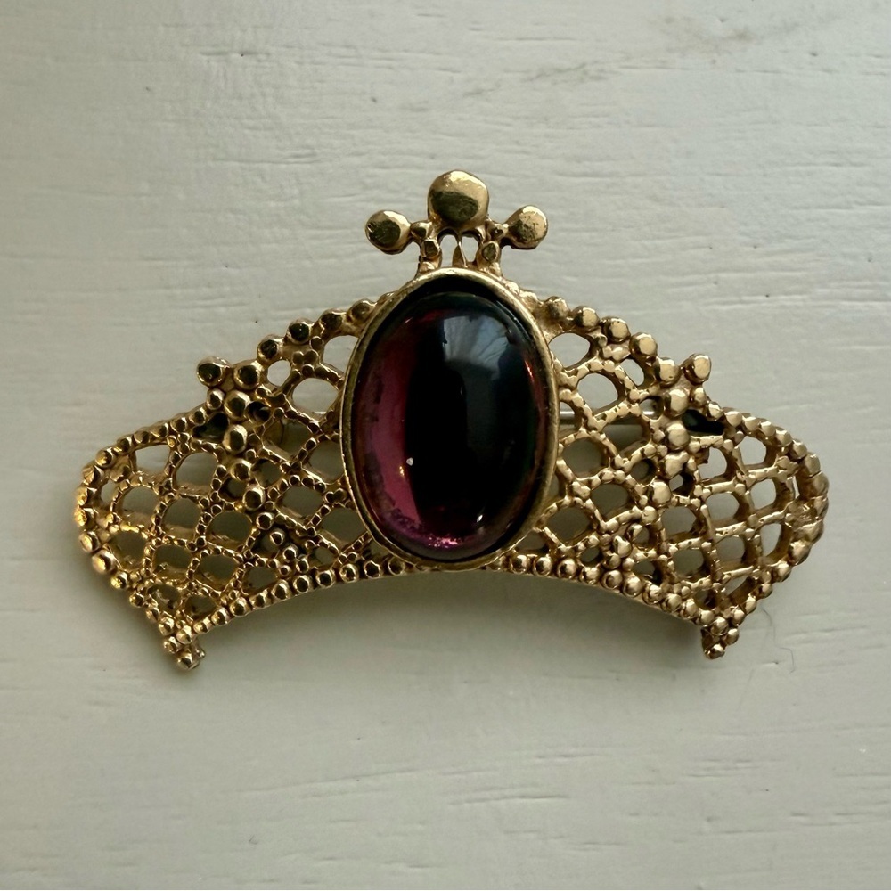 Cabochon Gold Crown Brooch Victorian Revival Filigree Vintage Royalty Luxury 70s